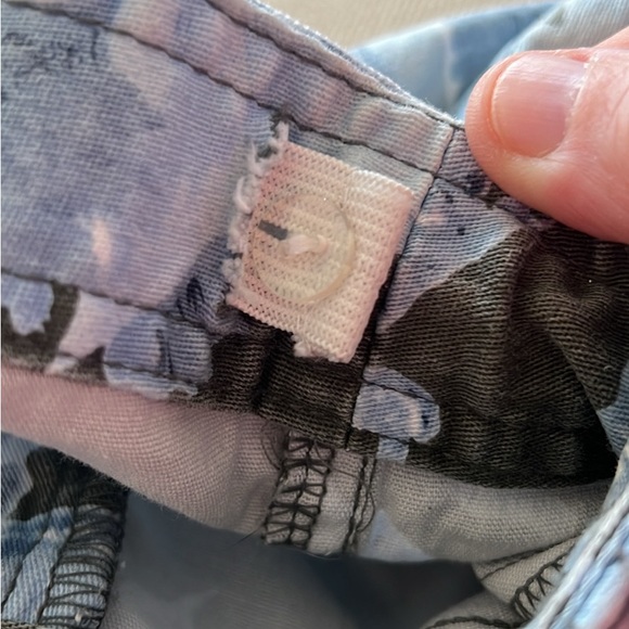 Like New Lili Gaufrette Pants- 2t - Picture 3 of 4